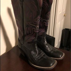 Women’s Ariat boots size 8